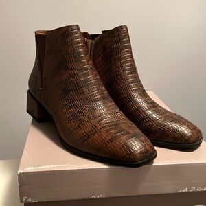NIB Franco Sarto Boots
